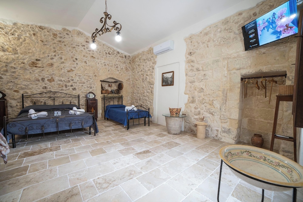 Corte San Giorgio Boutique apt With Airco