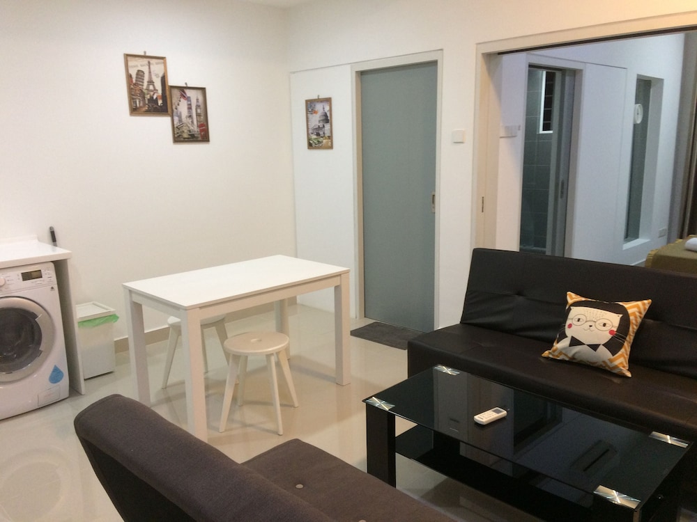 City Living with Panoramic Sea Views at Danga Bay