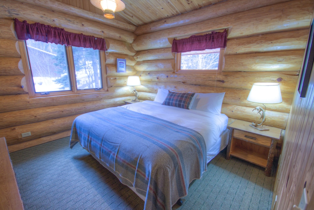 Cascade Lodge