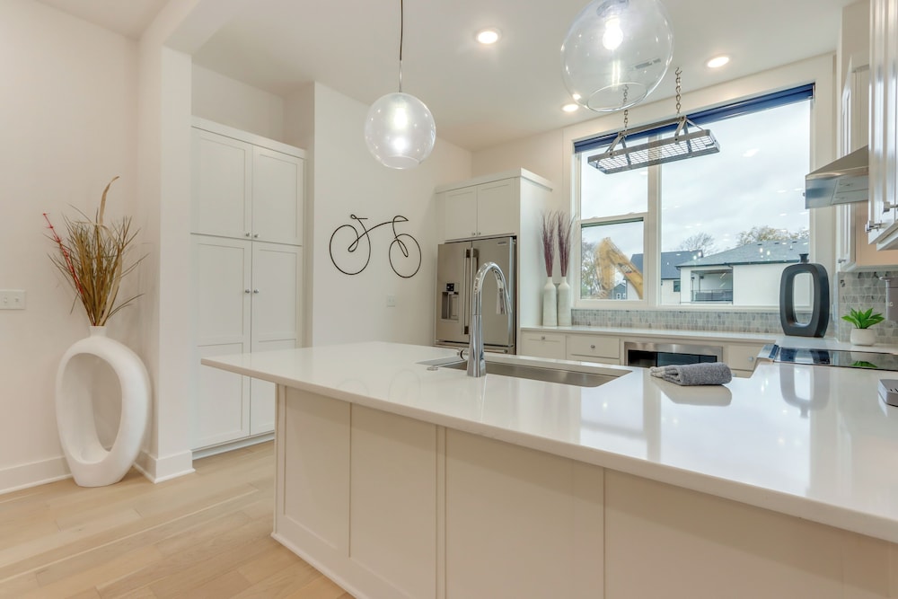 Near Downtown: Luxury Townhome in Bentonville!