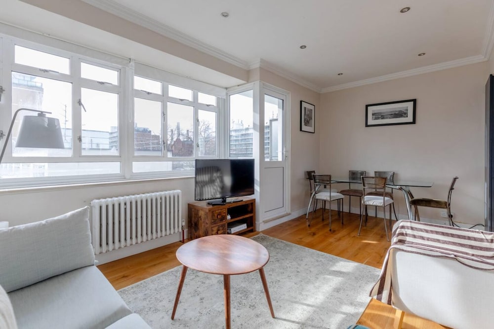 Superbly Located 2BD Flat Heart of Pimlico!