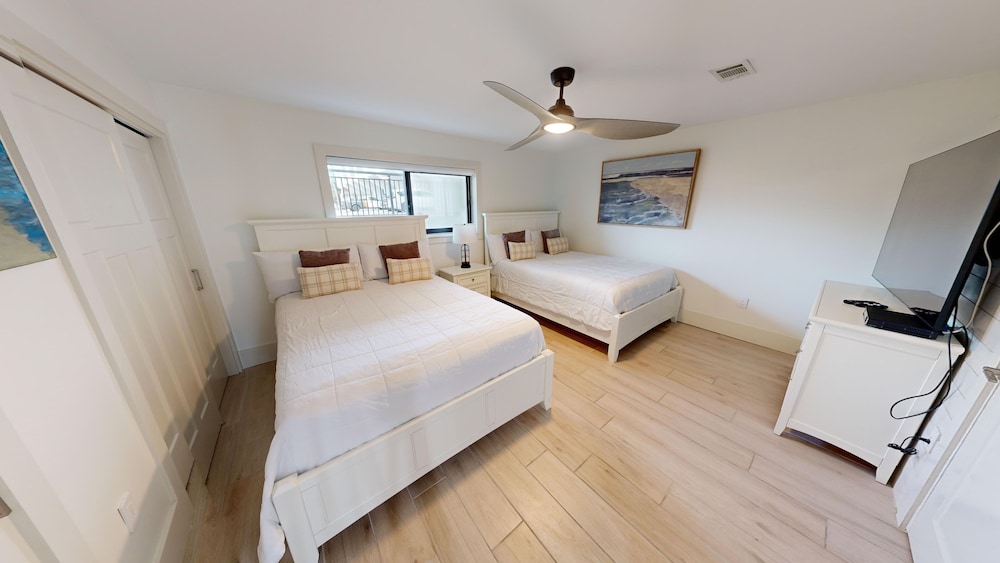 Aegean 102 2 Bedroom Condo