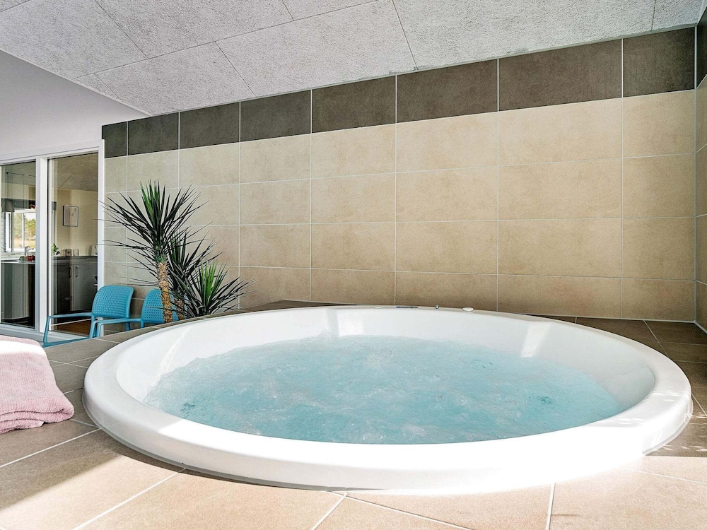 Luxury Retreat With Pool - By Traum Ferienwohnungen view 5