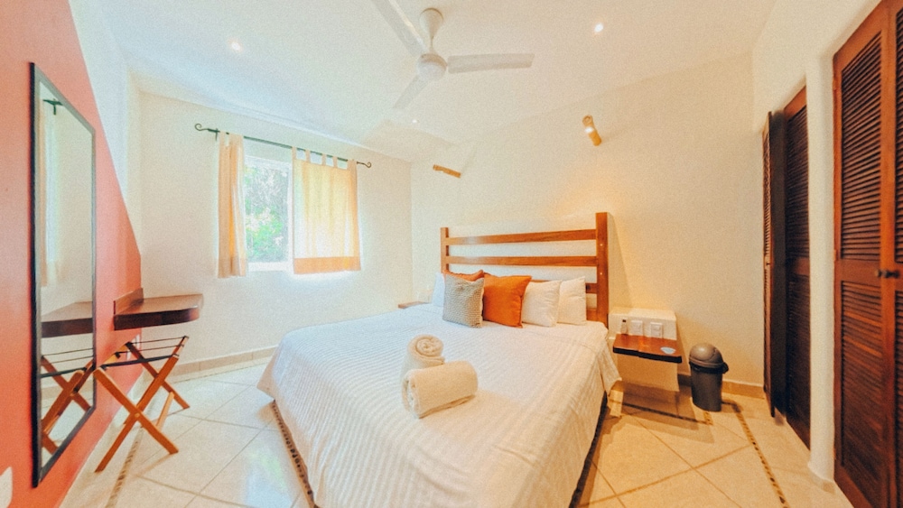 Viajero Bacalar Hostel