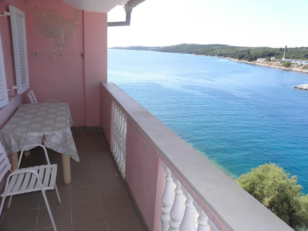Svetka - 10m From the sea - A8 view 2