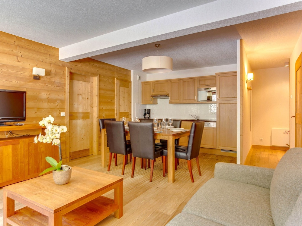 Apartment in Savoyard Mountain Village