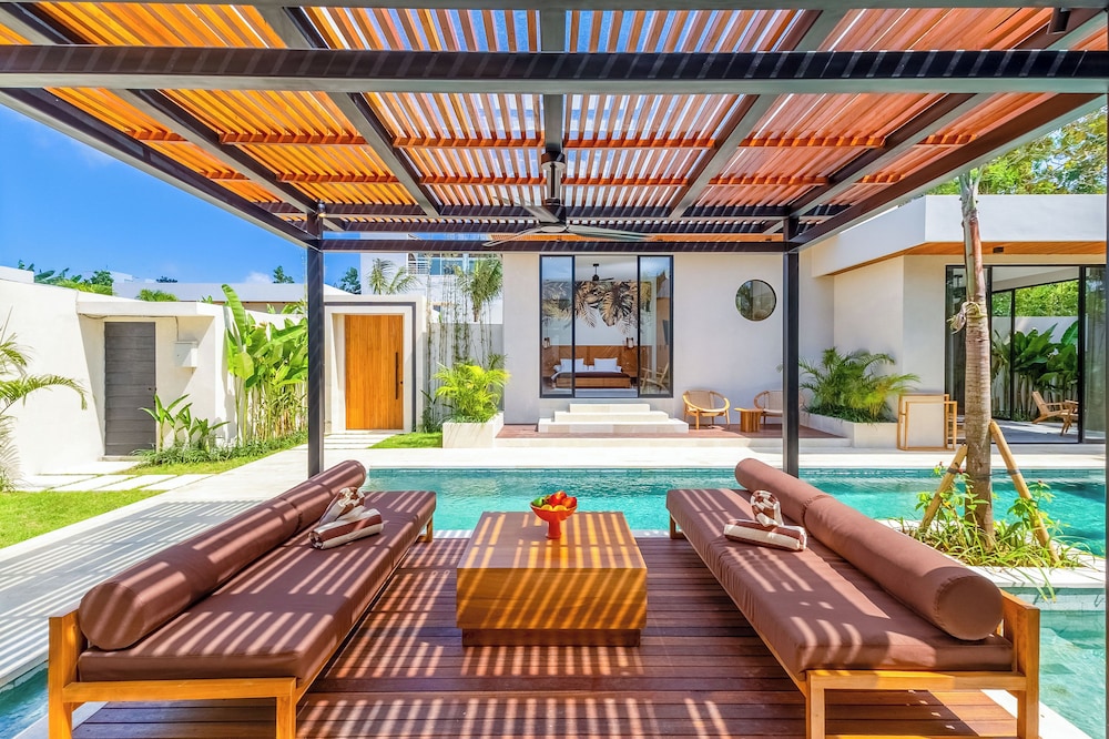 Villa Linaria by Pertama Management