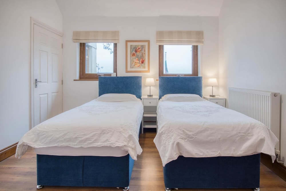 Marina House Annex - 1 Bedroom - Neyland