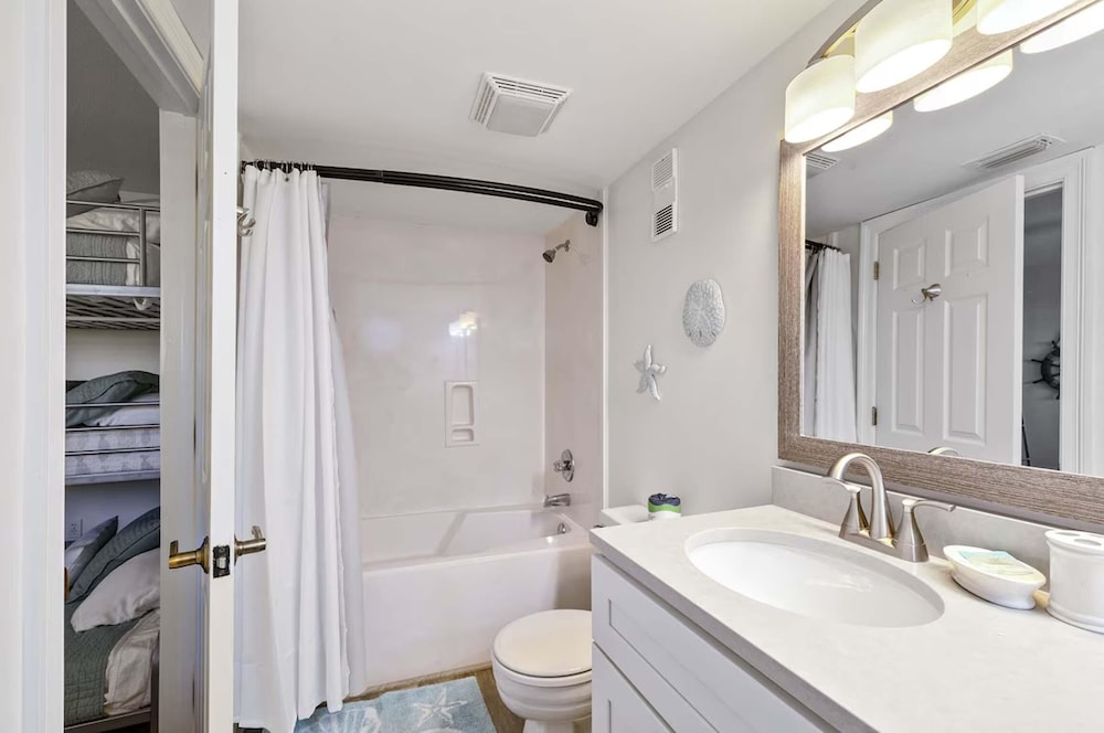 Starboard Village 121