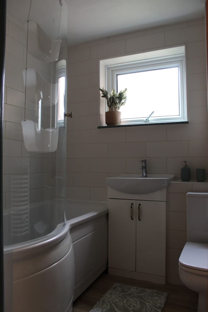 Leeds Urban Retreat - Modern 2 bed Apartment
