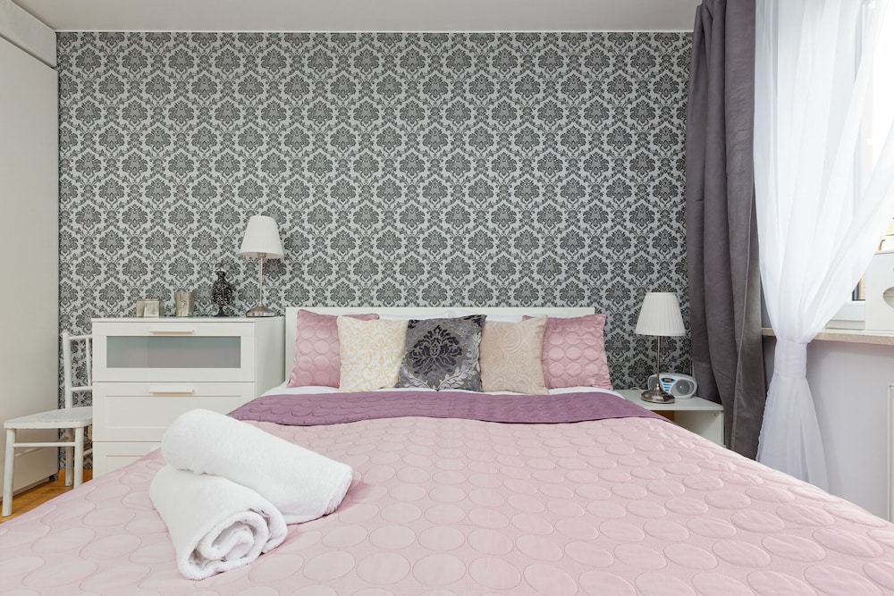 Apartment Skoroszewska Warsaw by Renters view 3