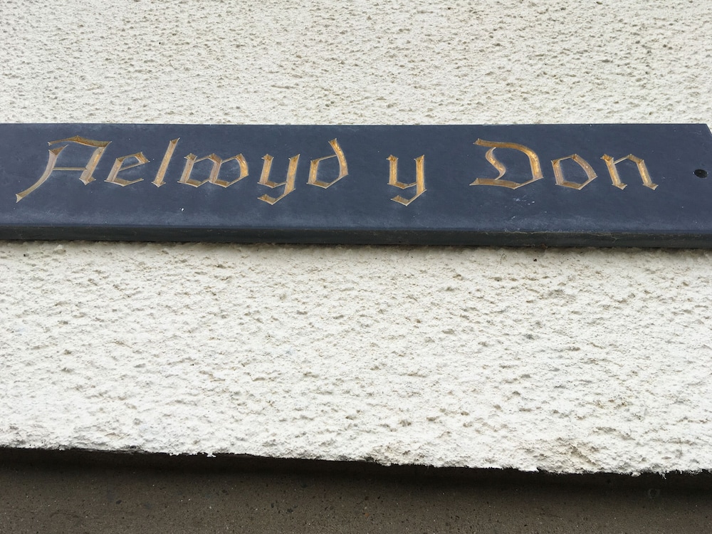 Aelwyd Y Don