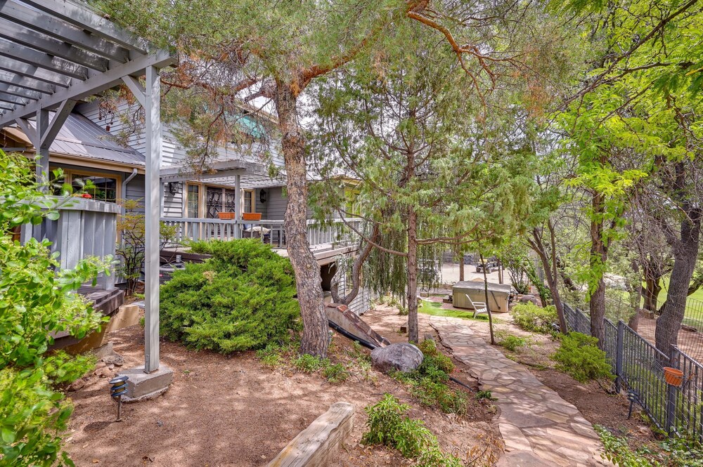 Payson Vacations - Expansive Payson Golf Retreat w/ Games  Hot Tub! - Property Image 7
