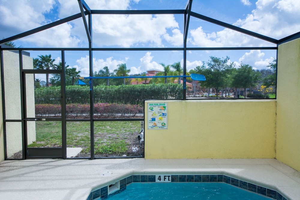Bella Vida Resort by Home 2U