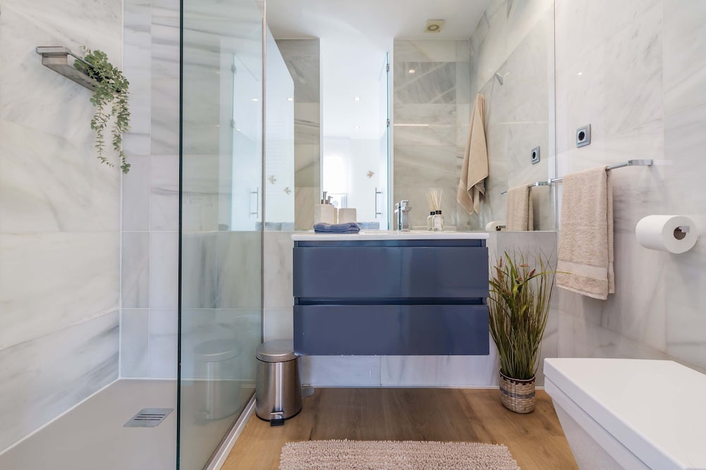 w Remarkable 1BR With Lovely Decor in Justicia