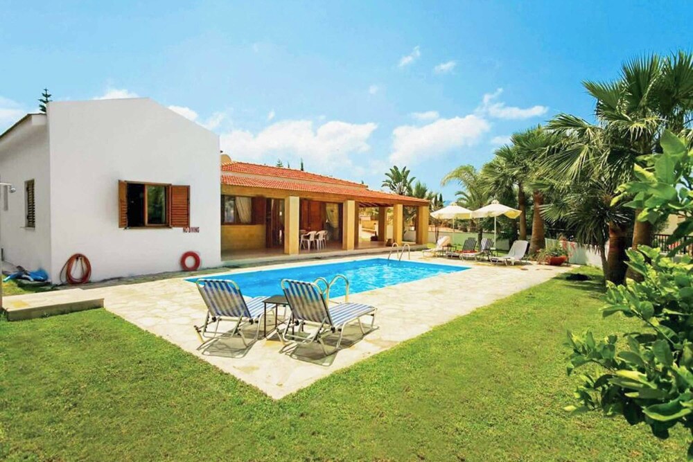 Villa Fostira
