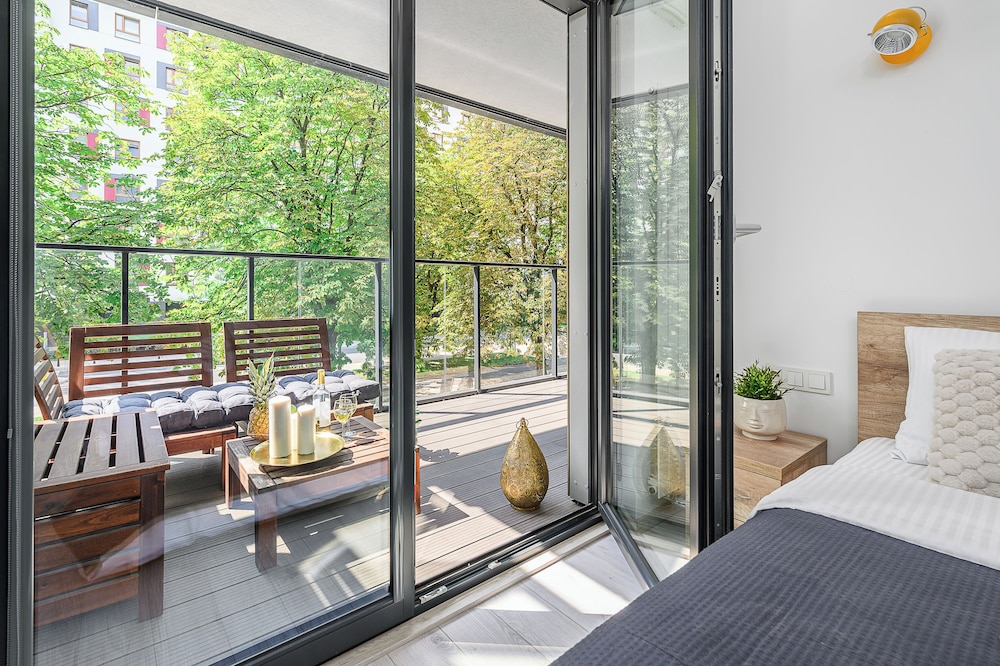 Lumina spacious apartments in Warsaw