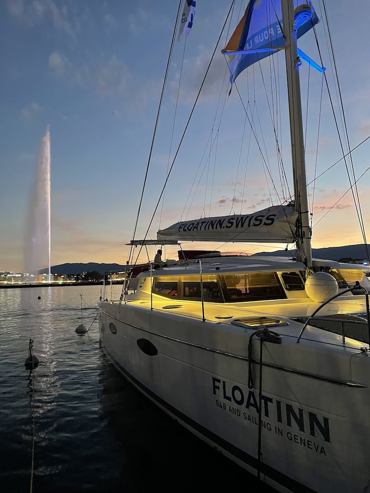 Floatinn