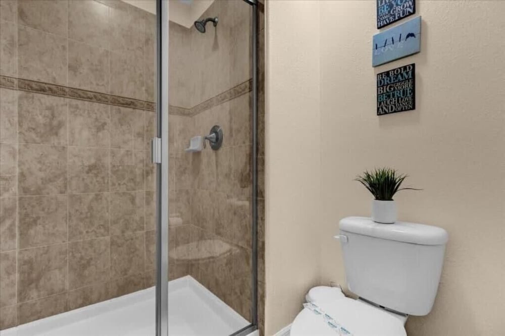 Sunny Paradise Retreat At Paradise Palms By Shine Villas 4 Bedroom Townhouse