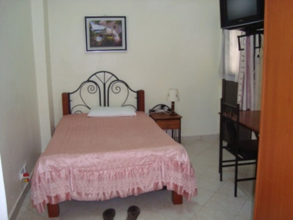 Angaza Guest House