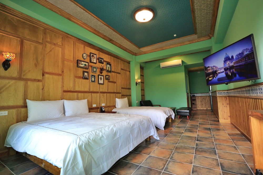 Green Resort view 4