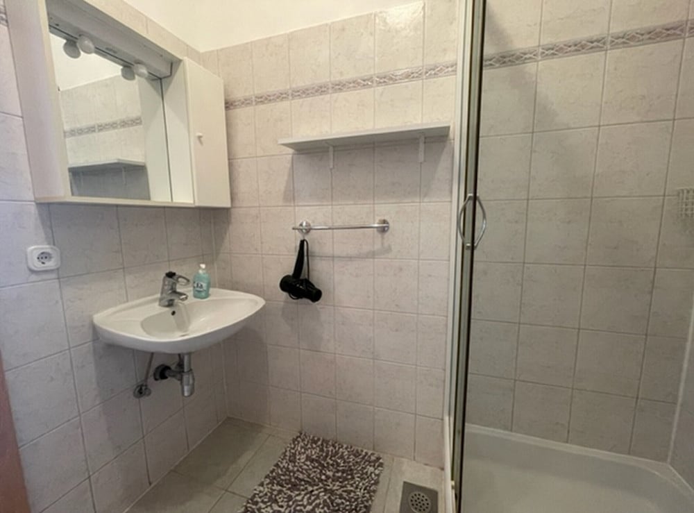 Appealing Apartment With Garden