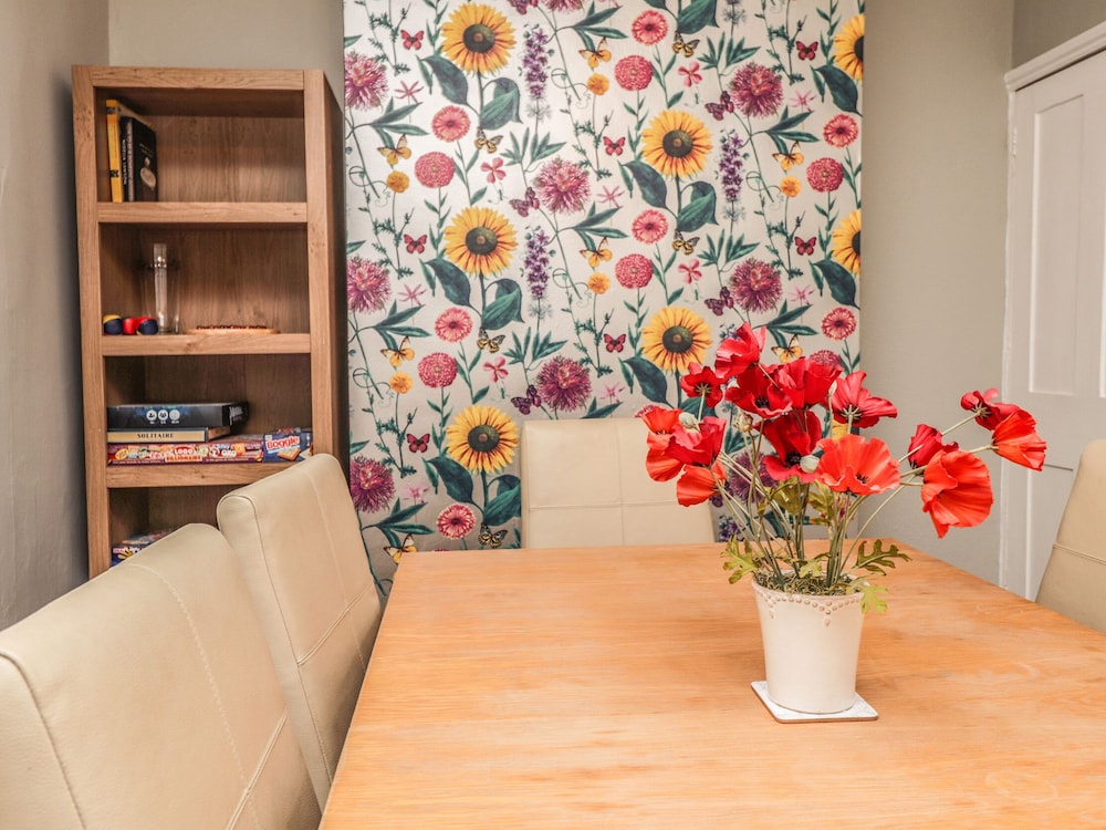 Poppy Cottage