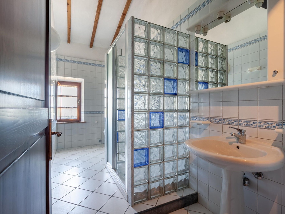 Apartment in Tuscany With Pool & BBQ