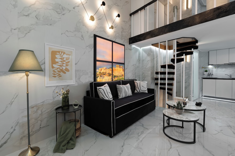 Koukaki Golden Lofts