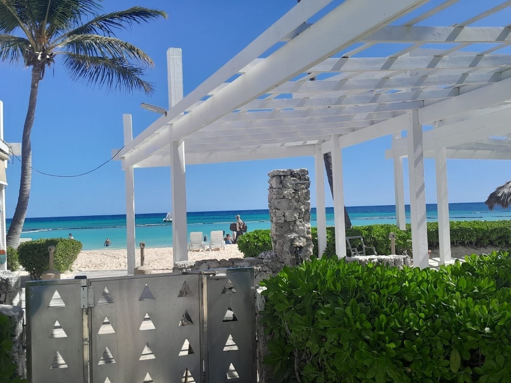 Playa Turquesa Ocean Club