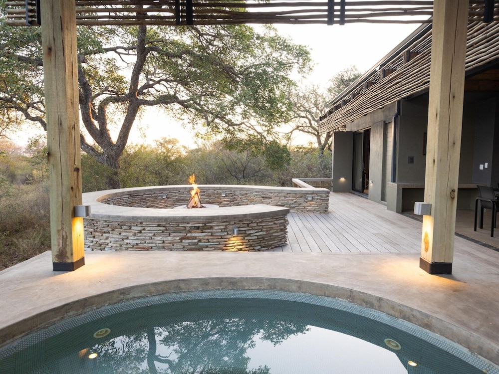 Villa in Hoedspruit With Hot Tub