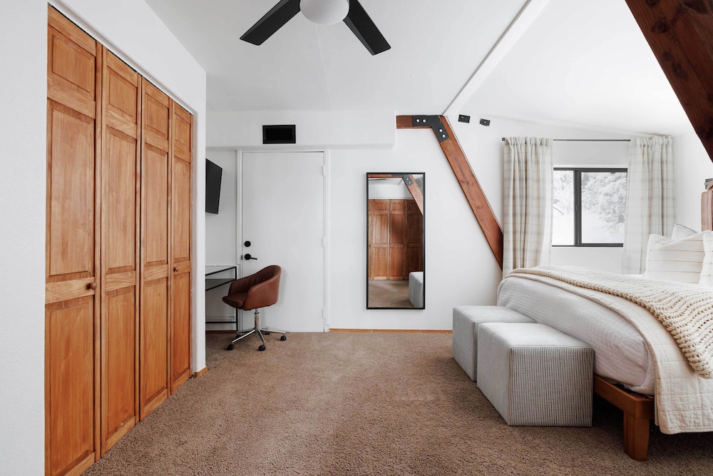 Payson Vacations - Charming Cabin in Pine w/ Fire Pit  Hot Tub! - Property Image 4