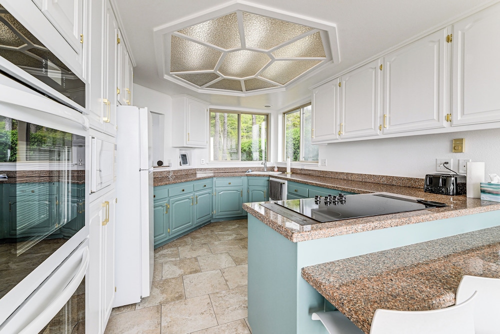 3-acre Property: Beachfront Home in Smith River!