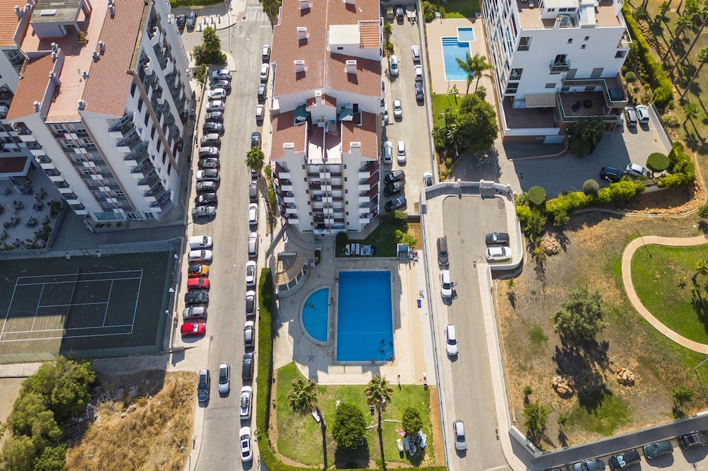 B97 - Flor da Rocha Apartment in Portim o