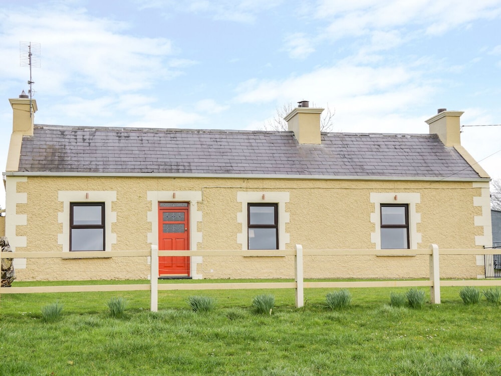 Glor Cottage view 4