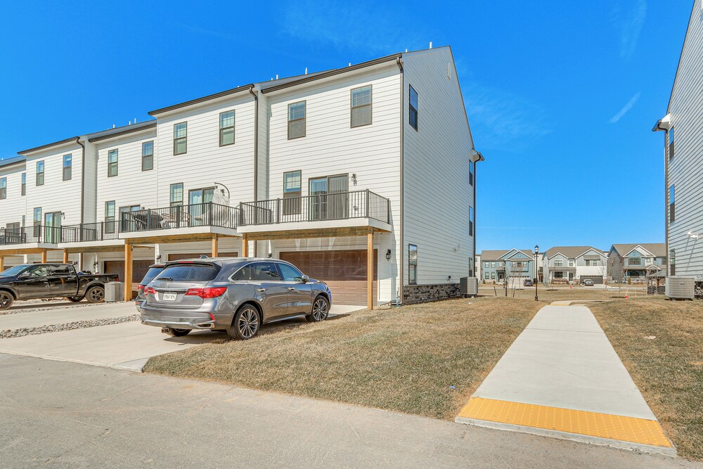 2 Mi to Dtwn Frederick: Updated Townhome