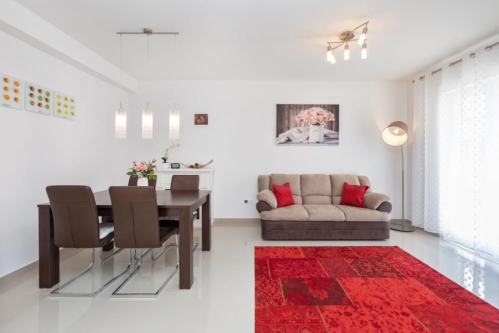 Angela Apartments