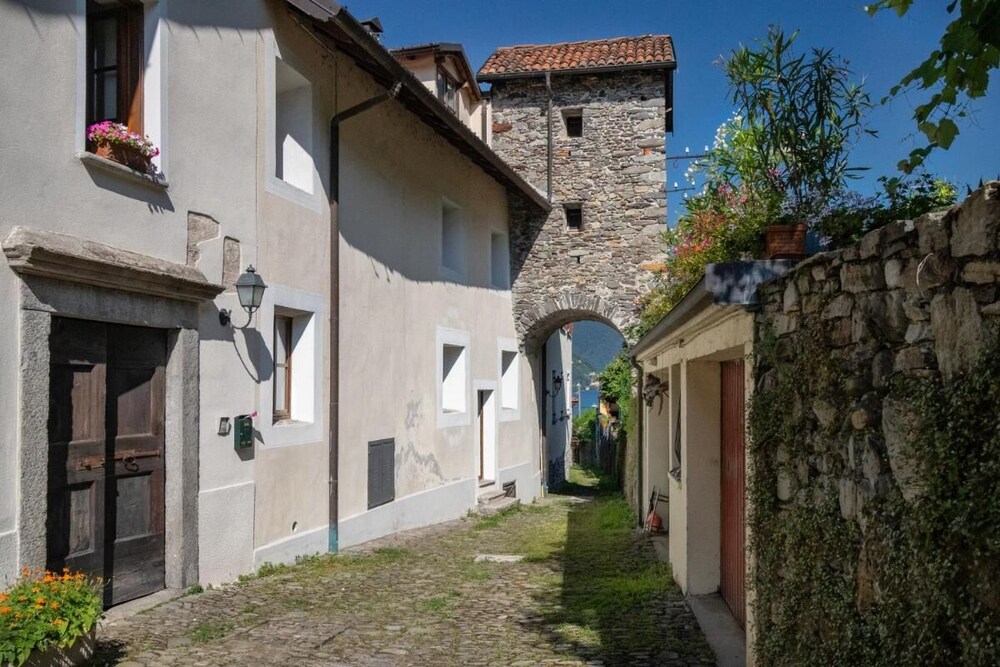 La Torretta 2 sul Lago Maggiore view 2