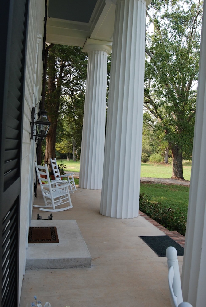The Colonels B&B and Inn