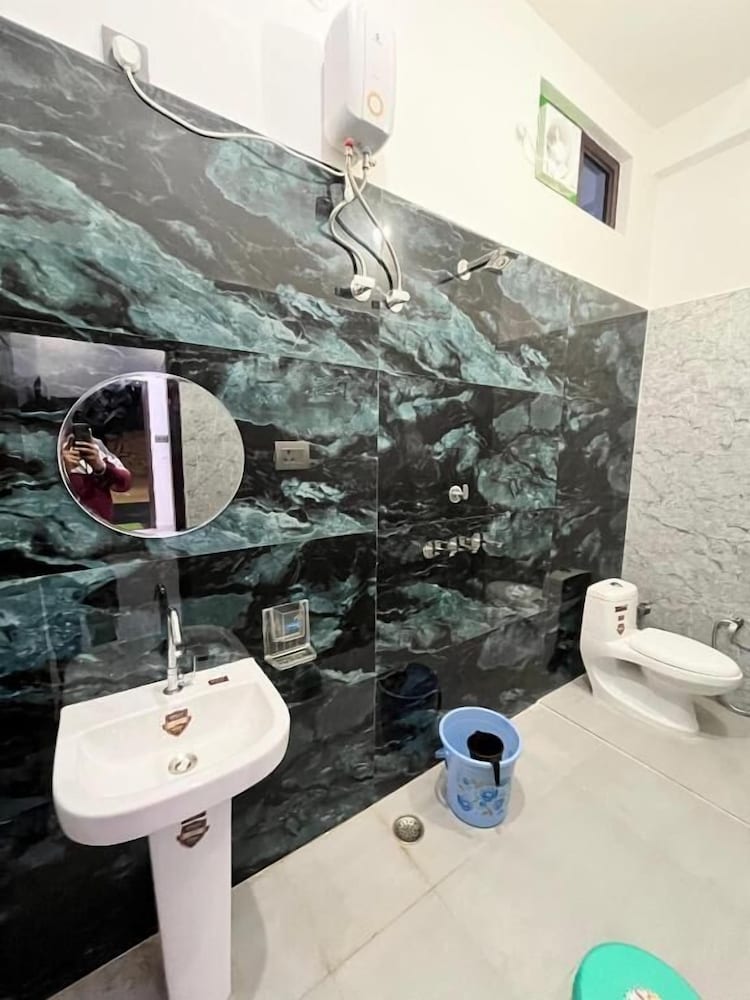 Ananya Hotel & Restaurant Naimisharanya