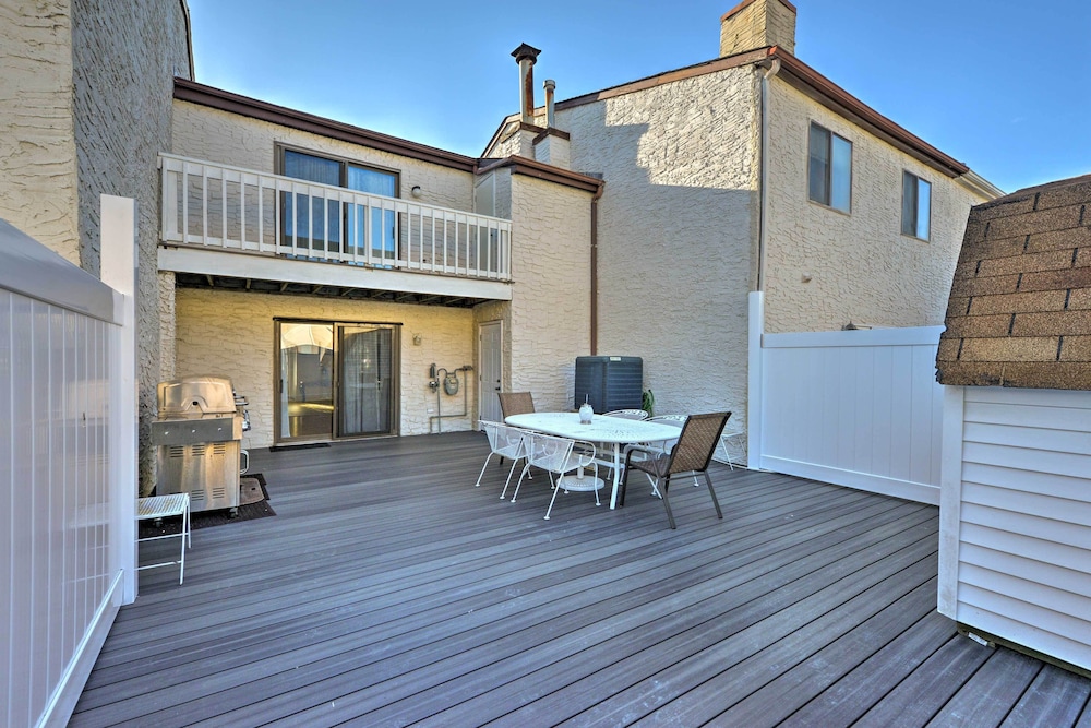 Brigantine Townhome Near Beaches & AC Casinos view 4