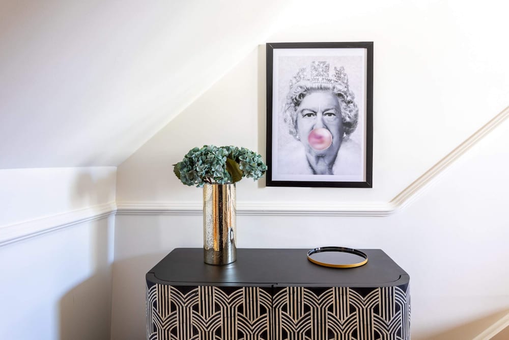 Fabulous Gloucester Road Apartment