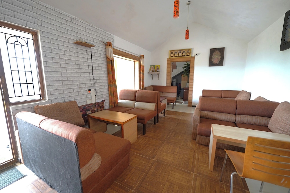 Bison Inn Ooty