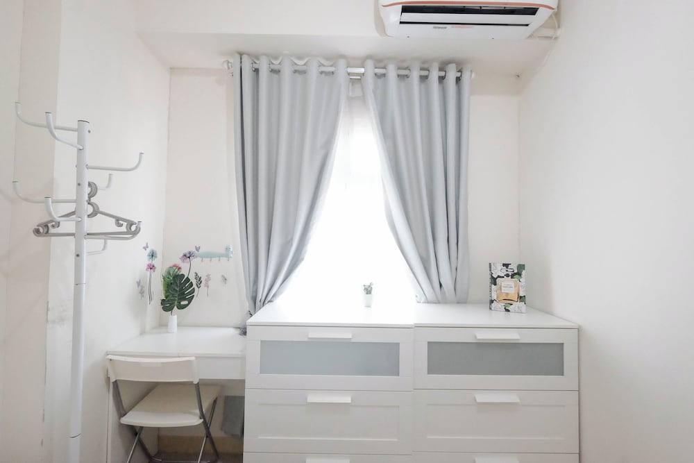 Neutral Tone 2Br At Green Pramuka City Apartment
