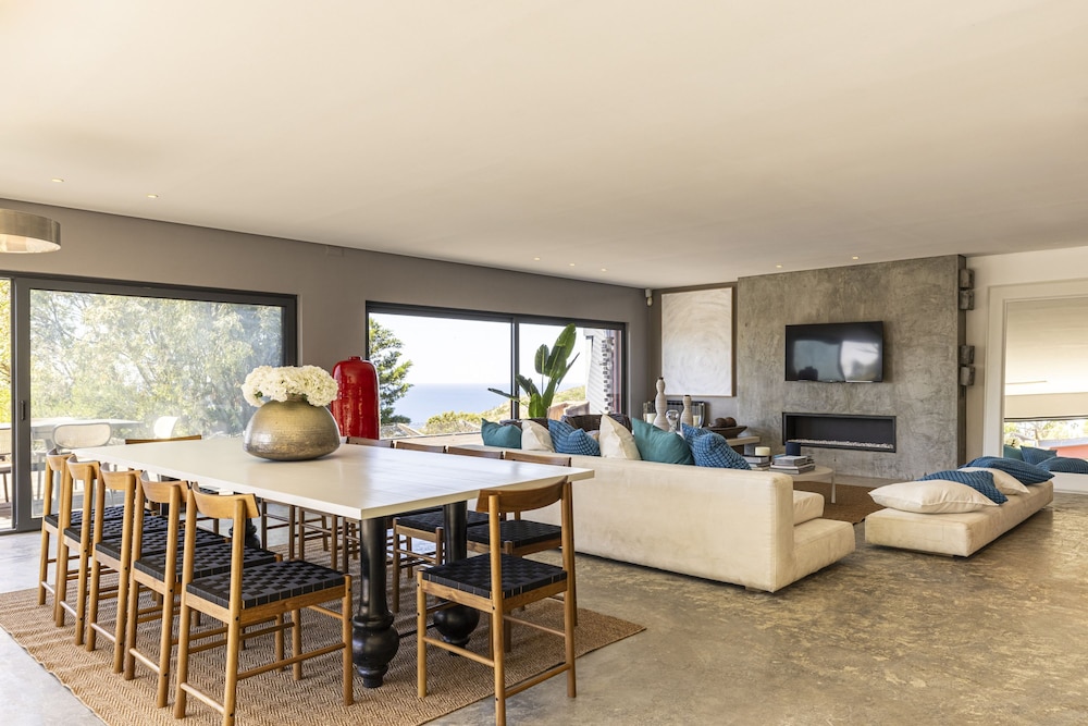 Carmim Villa by Cadenzalux