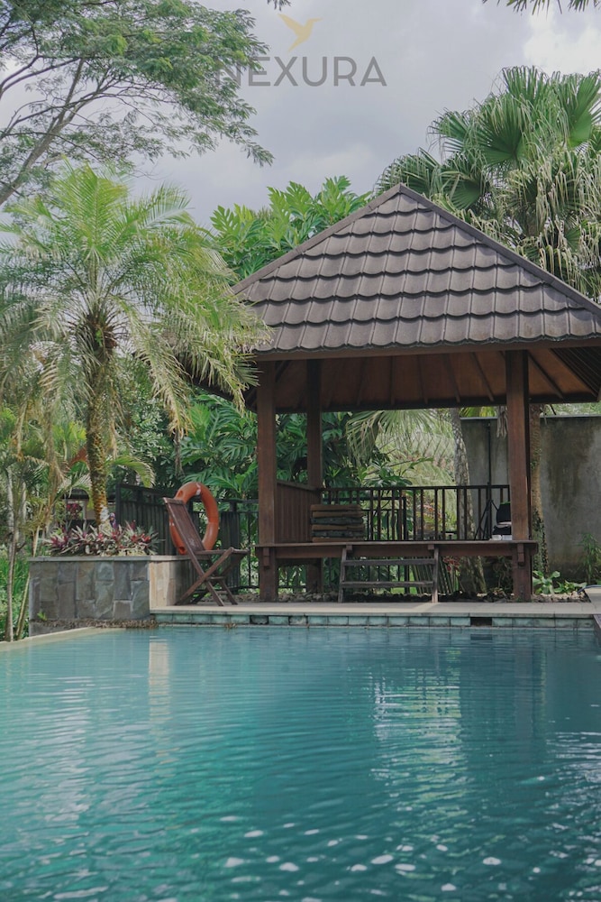 Jambu Klutuk Resort