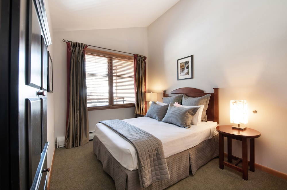 Winter Park Resort Lodging - Zephyr Mountain Condos