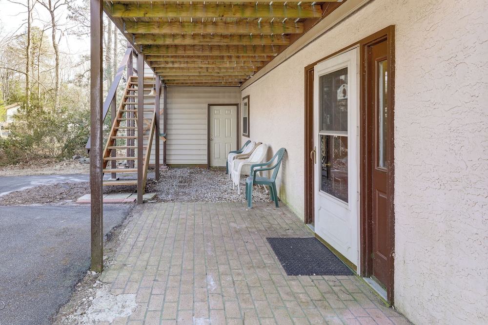 Spacious Family Home: 9 Mi to Ocean City Boardwalk