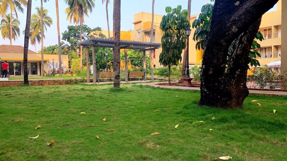 Charvi Reemz Grand Suites Anjuna Beach