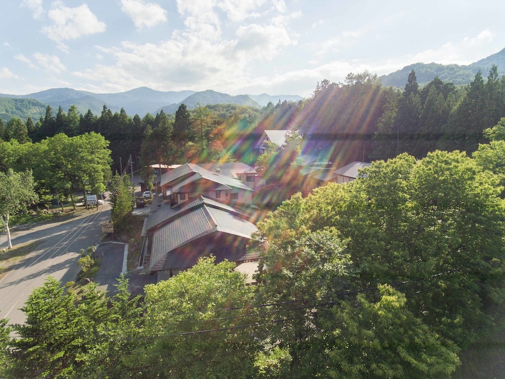 Matsurube Onsen Kamikura